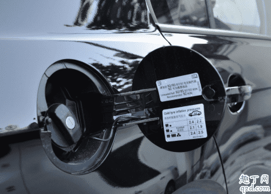 為什么汽車發動有汽油味 車子尾氣汽油味很重是什么原因2