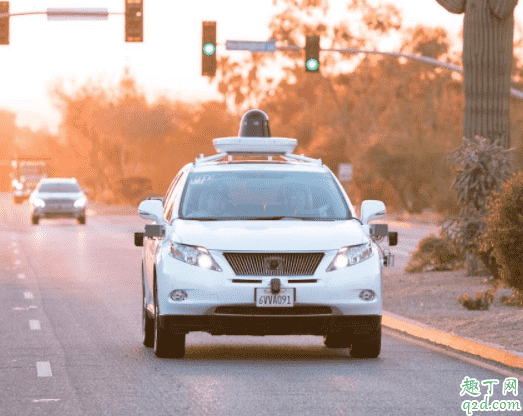 轉彎的時候可以換檔嗎  開車換擋可以跳檔嗎1