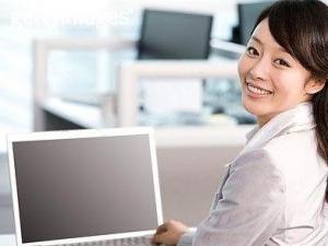 電腦族如何緩解身體不適？頻用電腦者最需警惕頭痛腰酸背痛眼疲勞