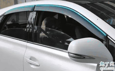 新車是不是車門玻璃日期是一樣的 車玻璃相差幾個月正常嗎5