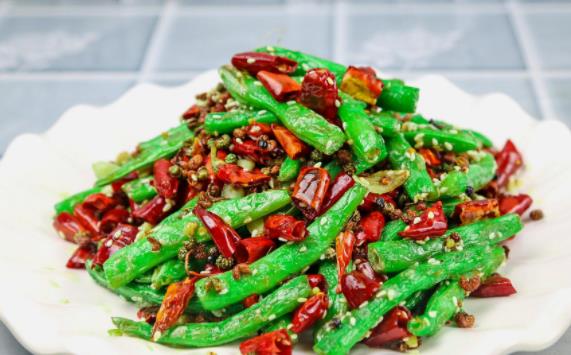 干煸四季豆怎么做好吃？干煸四季豆食用注意事項