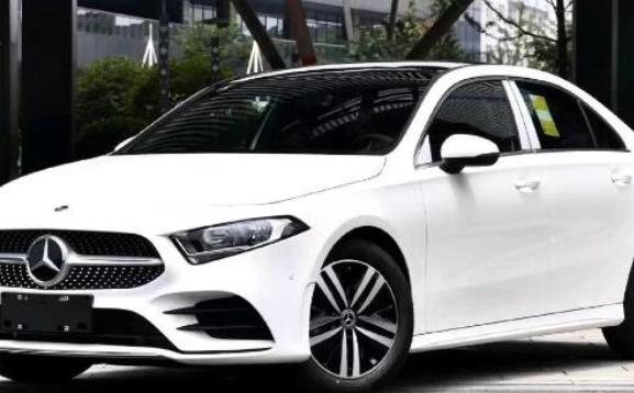 奔馳A級和C級有什么區別？奔馳自動擋車檔位介紹