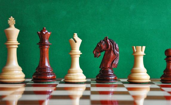 國際象棋共有多少顆棋子？國際象棋怎么玩擺法和規則