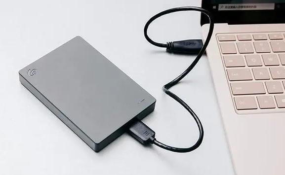 移動硬盤可以托運嗎？電腦怎么格式化移動硬盤