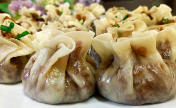 燒麥用的是餃子皮還是餛飩皮？燒麥用冷水還是開水蒸