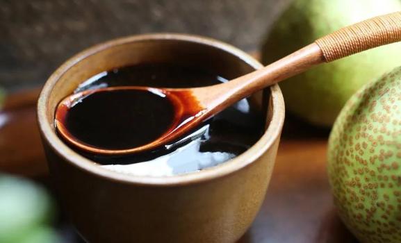 秋梨膏適合什么人喝？秋梨膏熱量高嗎